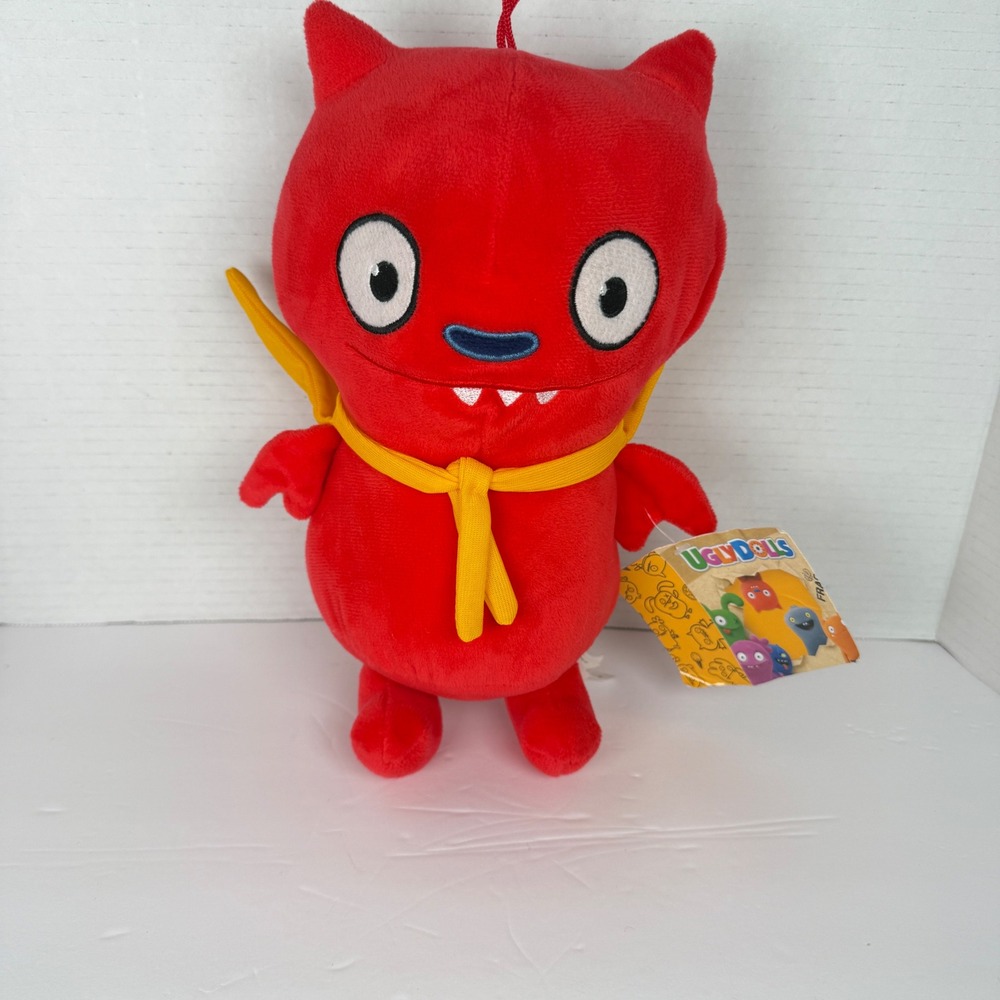 UglyDolls Lucky Bat Plush cape Toy Red New With Tags UD-UGD20 2019